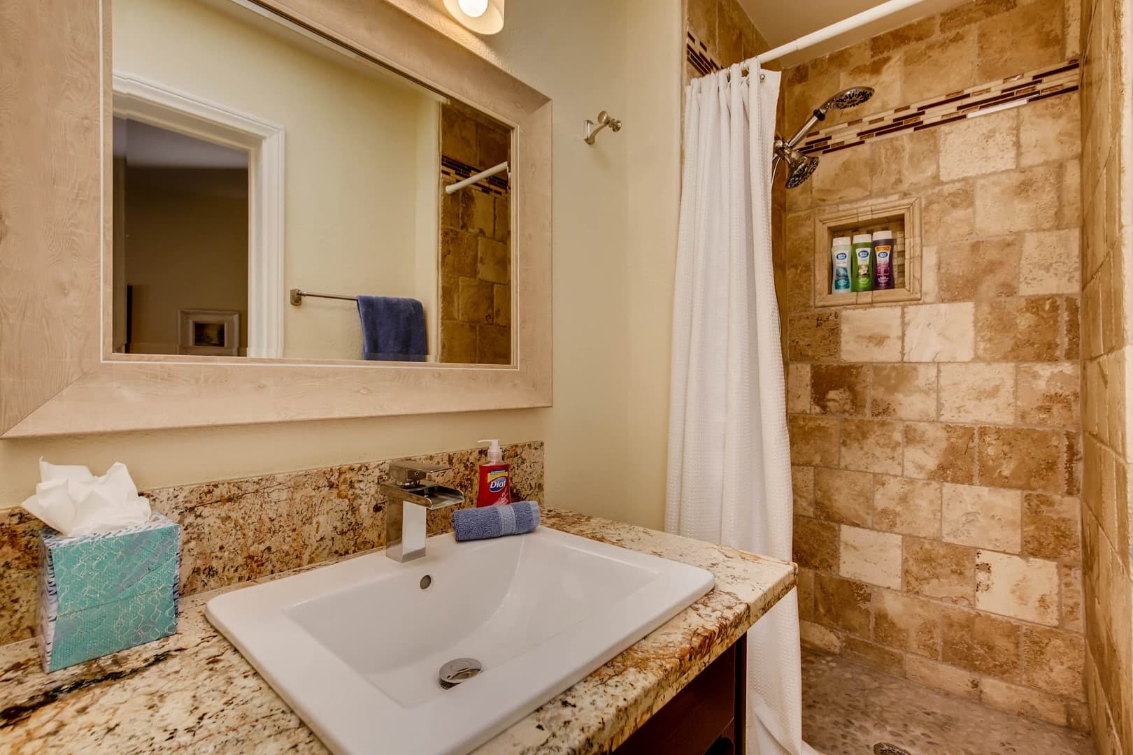 6425 Darby Ave Las Vegas NV-print-044-85-2nd Floor Bathroom-2700x1800-300dpi