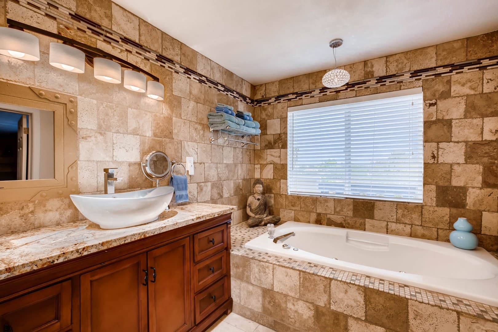 6425 Darby Ave Las Vegas NV-print-051-34-2nd Floor Bathroom-2700x1800-300dpi